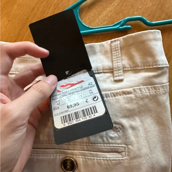 NWT - Massimo Dutti Pants in Cream - Picture 3 of 10